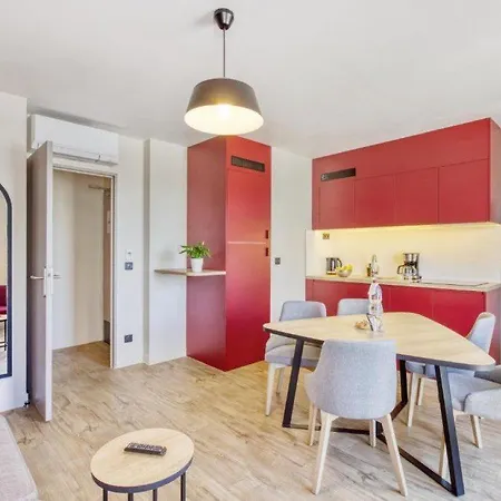 Confort Paris Mairie 3* Clichy