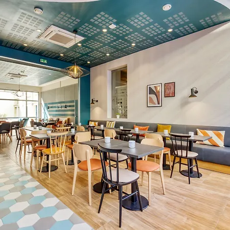 Hotel Confort Paris Mairie Clichy